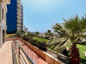 Zahrada ubytování StoneTree - Elite Residence 1 BR - Near Dubai Tram