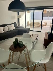 Zdjęcie z galerii obiektu La Sal - Two double bedroom apartment w mieście Lajares