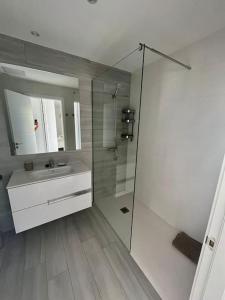 Zdjęcie z galerii obiektu La Sal - Two double bedroom apartment w mieście Lajares