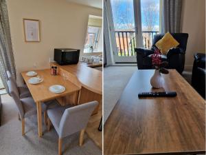 Luxury Spacious Apartment- Sleeps 4 Loughborough في لاوْبورو: صورتين لغرفة معيشة مع طاولة وتلفزيون