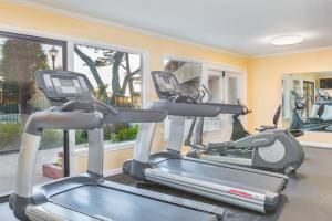 
The fitness centre and/or fitness facilities at The Pierpont Inn
