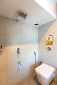 Koupelna v ubytování Hotel Larmont Luxury