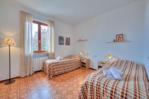 Gambar di galeri bagi La Perla Bianca Lake View - Happy Rentals di Massino Visconti +20 gambar