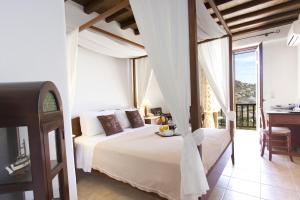 Cama ou camas em um quarto em Paradision Hotel