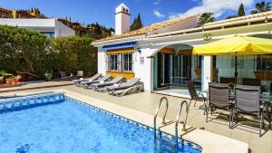 Fotografie z fotogalerie ubytování Villa Caleta with private pool by Costarentals - Ref 196 v destinaci Fuengirola