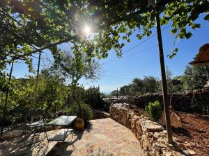A garden outside Find your peace in a traditional country house!!