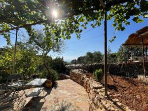 A garden outside Find your peace in a traditional country house!!