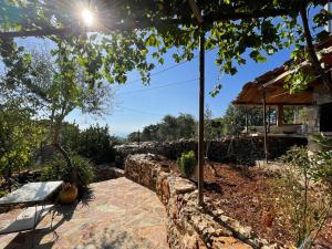 A garden outside Find your peace in a traditional country house!!