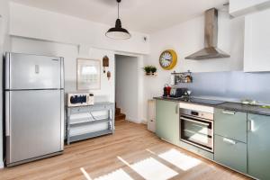 Kuchyňa alebo kuchynka v ubytovaní Jolie maison pour 6 à Noirmoutier-en-l'Ile