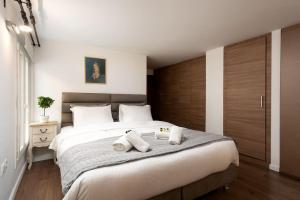 Kép Modern Two Level Apartment in the Heart of Athens szállásáról Athénban a galériában