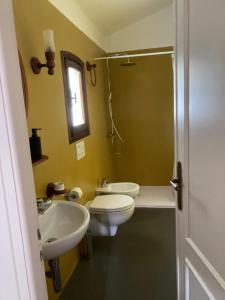 A bathroom at Agriturismo dalla Mimmi