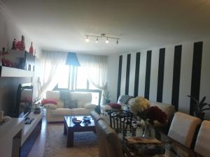 Posedenie v ubytovaní Piso Vacacional O Salnes