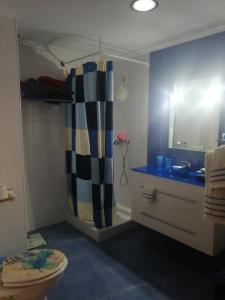 Kúpeľňa v ubytovaní Piso Vacacional O Salnes