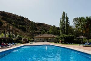 Bazén v ubytování Marbella Rio Real apartment nebo v jeho okolí