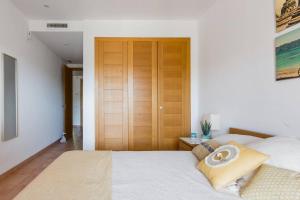 Postel nebo postele na pokoji v ubytování Marbella Rio Real apartment