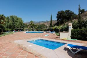 Bazén v ubytování Marbella Rio Real apartment nebo v jeho okolí