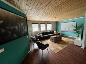 Posezení v ubytování Långrösta 48-49, Appartementen in Hagfors