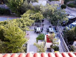 Zahrada ubytování Comfortable apartment with garden in Palit, 100 m², for 6 guests.