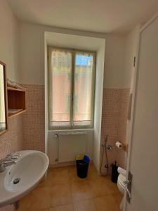 Bilik mandi di Albergo Gargnano