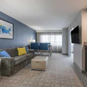 TV a/nebo společenská místnost v ubytování The Simon Hotel Sydney