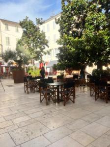 Fotografia z galérie ubytovania Spacious Cocoon With Terrace The Old Port v destinácii La Ciotat