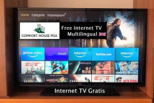 ekran telewizyjny z różnymi kanałami filmowymi i telewizyjnymi w obiekcie Comfort House Pisa w Pizie