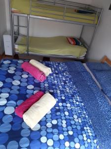 Postel nebo postele na pokoji v ubytování Sunny Apartment Piran