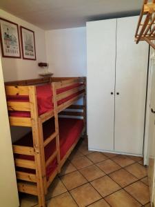 Posteľ alebo postele v izbe v ubytovaní Cervinia Apartments