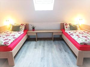 Postel nebo postele na pokoji v ubytování Apartmán UšeBu