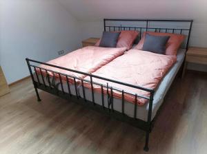 Postel nebo postele na pokoji v ubytování Apartmán UšeBu