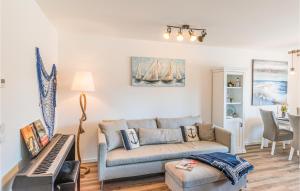 Χώρος καθιστικού στο 2 Bedroom Lovely Apartment In Büsum
