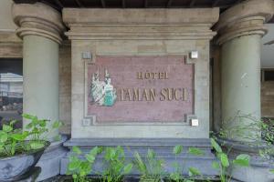 Certifikát, hodnocení, plakát nebo jiný dokument vystavený v ubytování Urbanview Hotel Taman Suci Denpasar Bali
