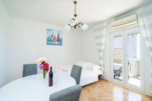 Postel nebo postele na pokoji v ubytování Apartment Debos