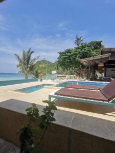 Bazén v ubytování Thong Nai Pan Beach Resort nebo v jeho okolí