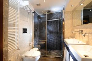 A bathroom at Ca' Marinella