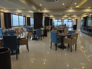 Avari Xpress Gilgit餐厅或其他用餐的地方