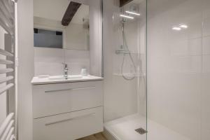 Kúpeľňa v ubytovaní Superbe maison pour 10 personnes à Sarzeau