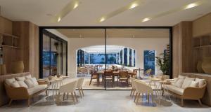 サンアグスティンにあるParadisus by Meliá Gran Canaria - All Inclusiveのダイニングルーム(テーブル、椅子付)のあるレストラン