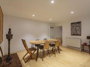 Zdjęcie z galerii obiektu Appartement moderne 2 chambres au centre de Biarritz, à 320 m de la plage - FR-1-3-577 w Biarritz