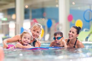 Gäste, die in der Unterkunft Pension Sonnengarten & Therme included - auch am An- & Abreisetag! übernachten