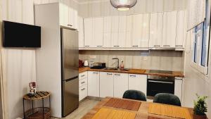 Kuchyň nebo kuchyňský kout v ubytování PIERI HOUSE CORFU