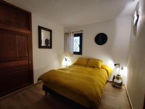 Fotografia z galérie ubytovania Appartement confortable pour 6 personnes avec piscine privée v destinácii Lecci