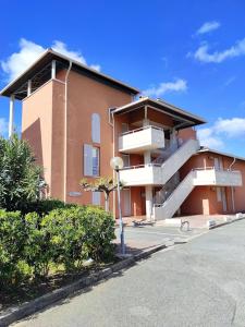 Budova, v ktorej sa apartmán nachádza