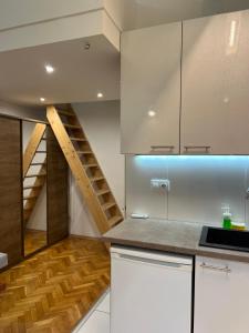 Dapur atau dapur kecil di N38 Apartments by Small Home Budapest