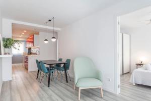 Postel nebo postele na pokoji v ubytování Fantástico apartamento junto al mar