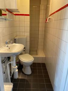 Koupelna v ubytování ‘T huisje in Goeree