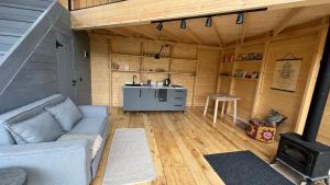 Kuchyň nebo kuchyňský kout v ubytování Dumbo Eco Camp