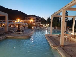 Bazén v ubytování Hotel Terme Sant'Egidio nebo v jeho okolí