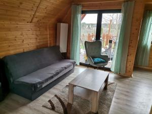 Część wypoczynkowa w obiekcie Domki nad Narwią