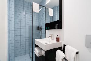 Koupelna v ubytování Art Hotel Tartini + 60 fotografií